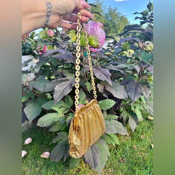 40s Vintage Whiting and Davis Gold Mesh Evening Bag w Chain Strap - Picture 2 of 8